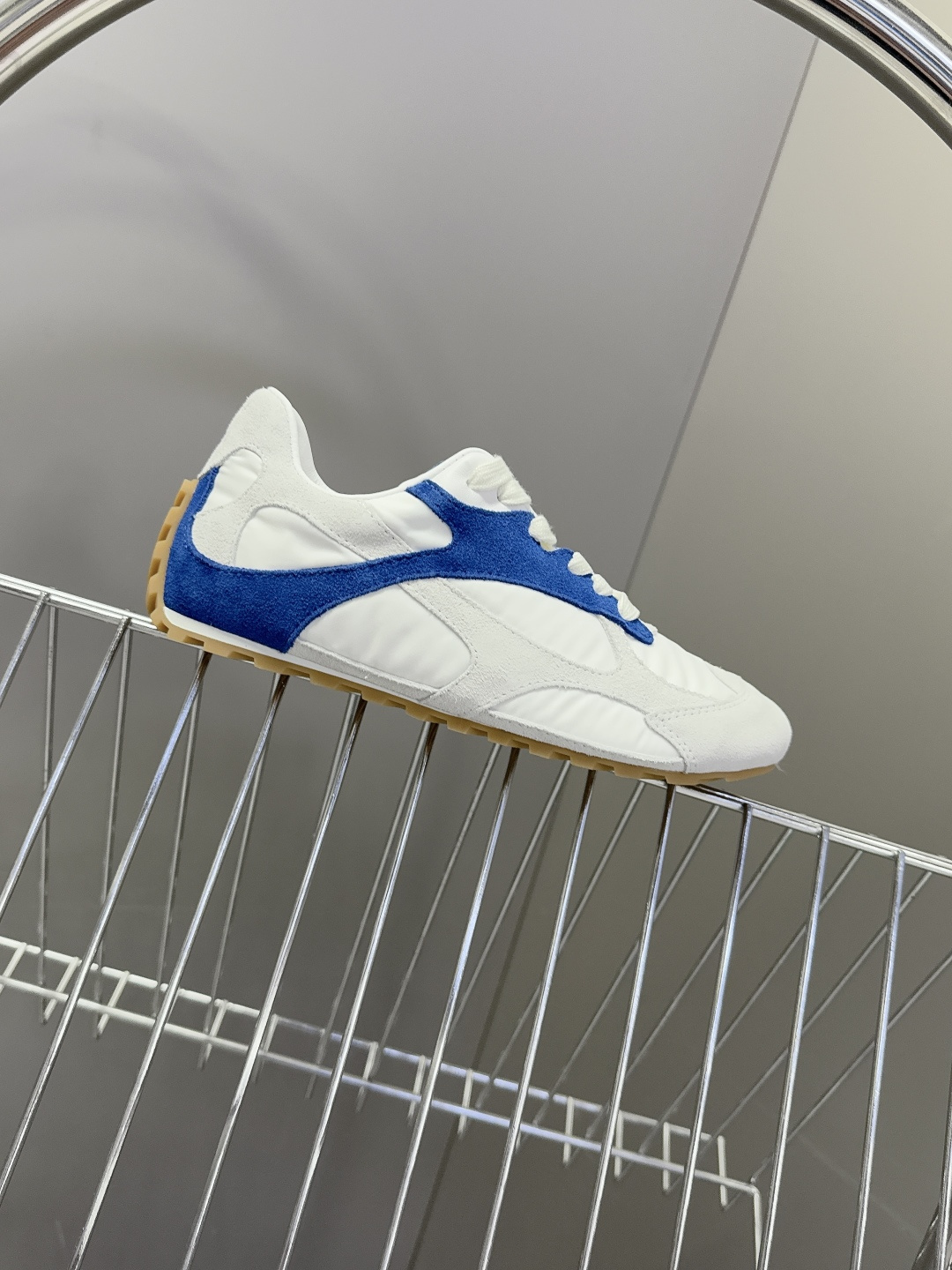 Bottega Veneta BV葆蝶家 阿甘鞋 德训鞋 运动鞋 BV经典老钱风运动鞋超多明星时尚博主种