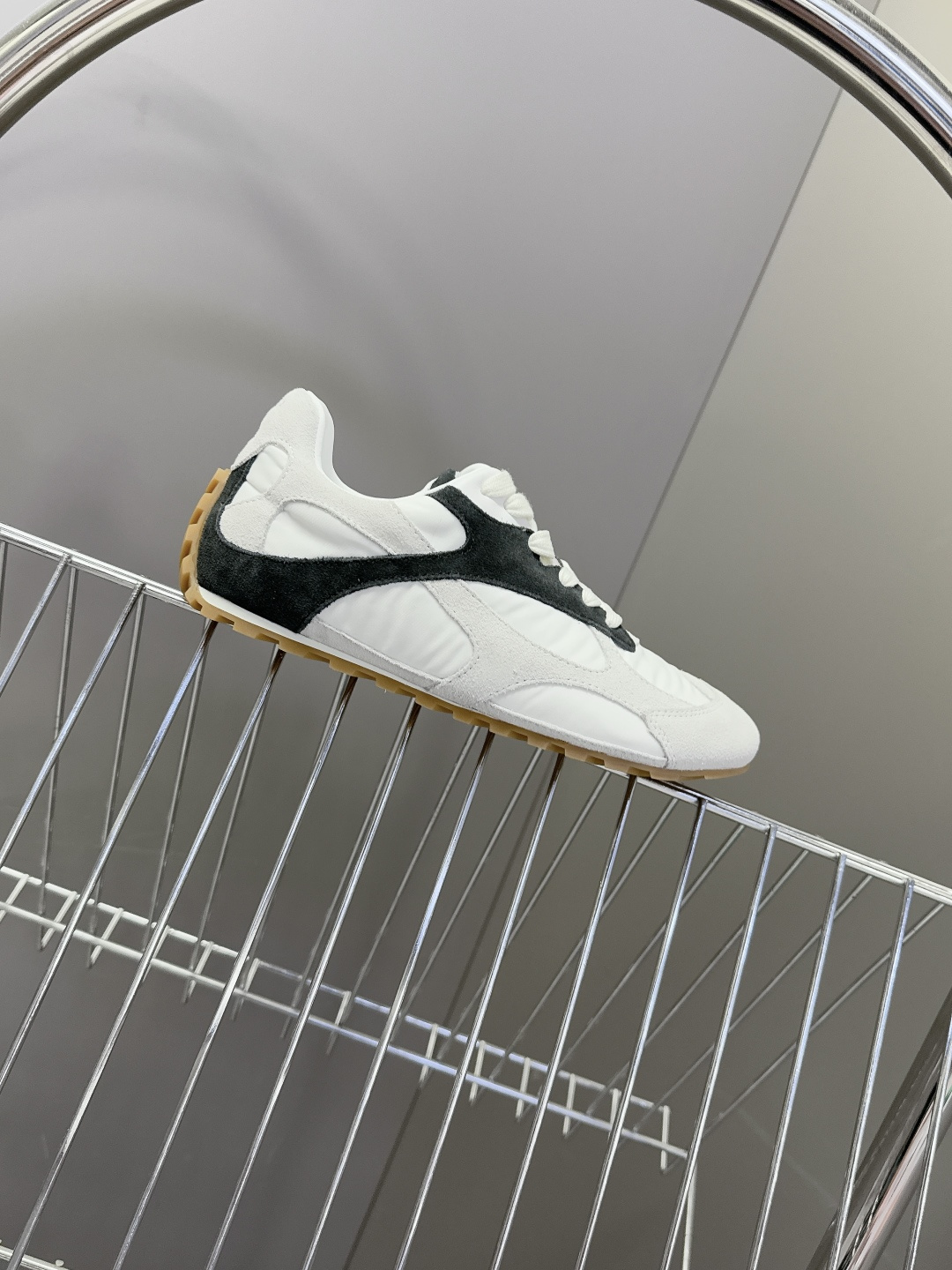 Bottega Veneta BV葆蝶家 阿甘鞋 德训鞋 运动鞋 BV经典老钱风运动鞋超多明星时尚博主种