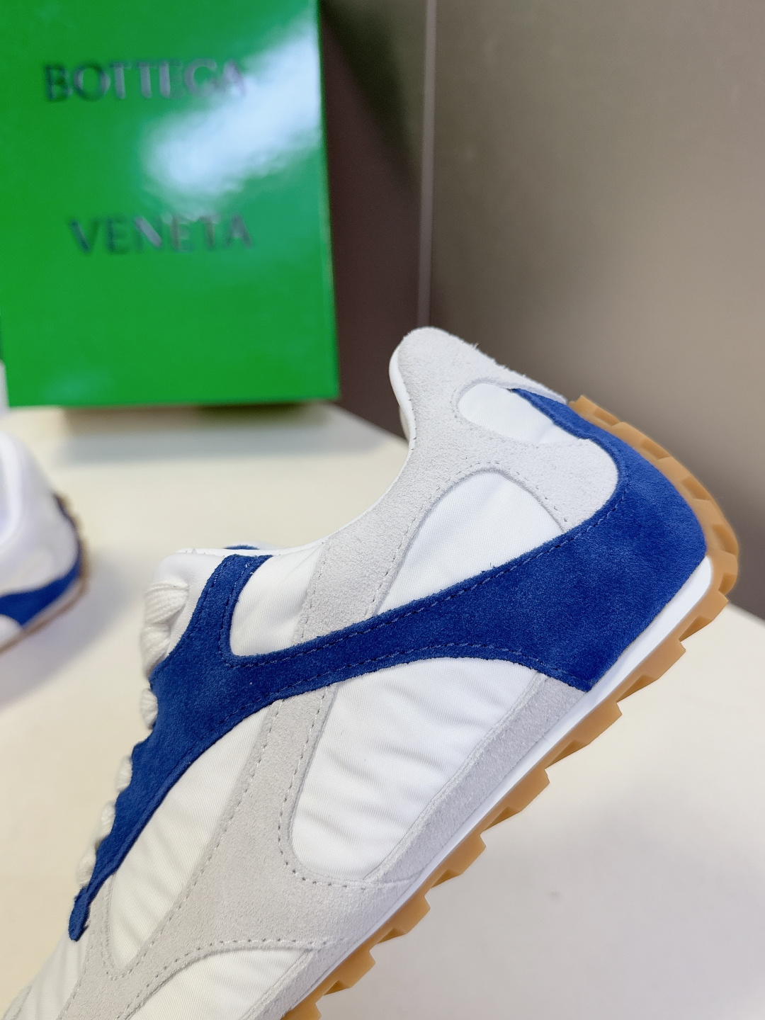 Bottega Veneta BV葆蝶家 阿甘鞋 德训鞋 运动鞋 BV经典老钱风运动鞋超多明星时尚博主种