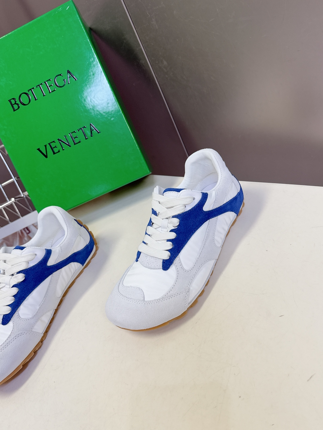 Bottega Veneta BV葆蝶家 阿甘鞋 德训鞋 运动鞋 BV经典老钱风运动鞋超多明星时尚博主种