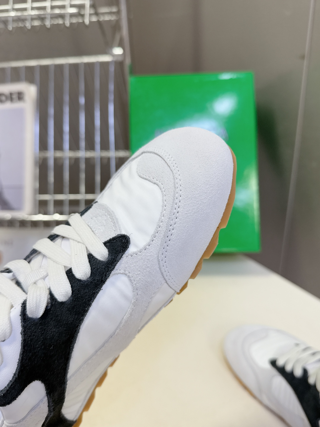 Bottega Veneta BV葆蝶家 阿甘鞋 德训鞋 运动鞋 BV经典老钱风运动鞋超多明星时尚博主种