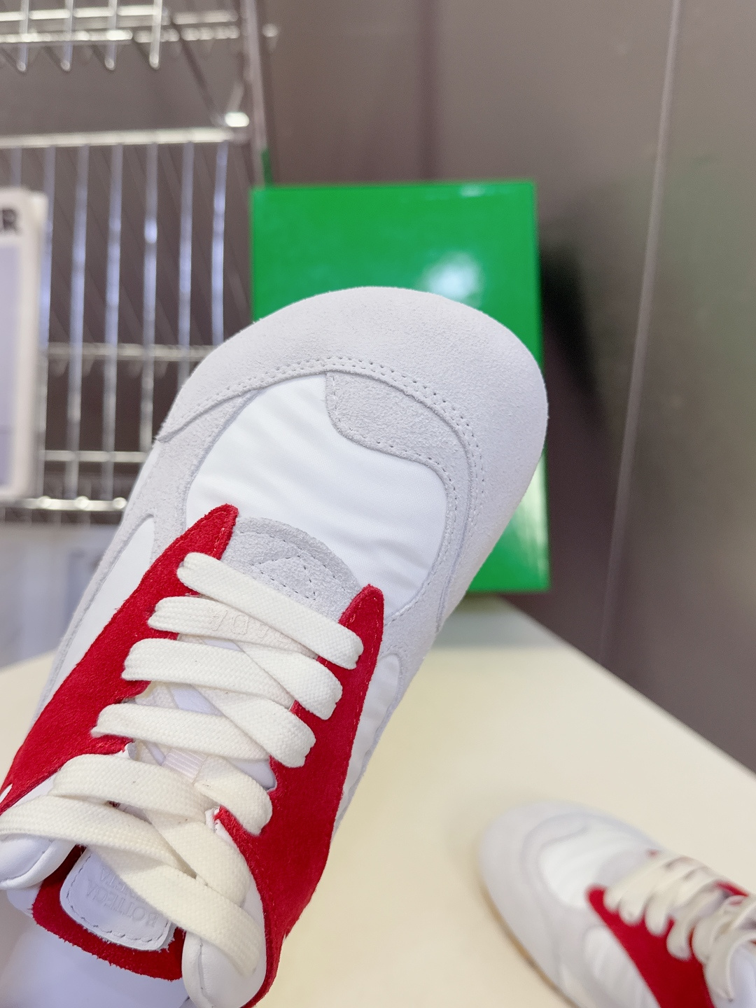 Bottega Veneta BV葆蝶家 阿甘鞋 德训鞋 运动鞋 BV经典老钱风运动鞋超多明星时尚博主种