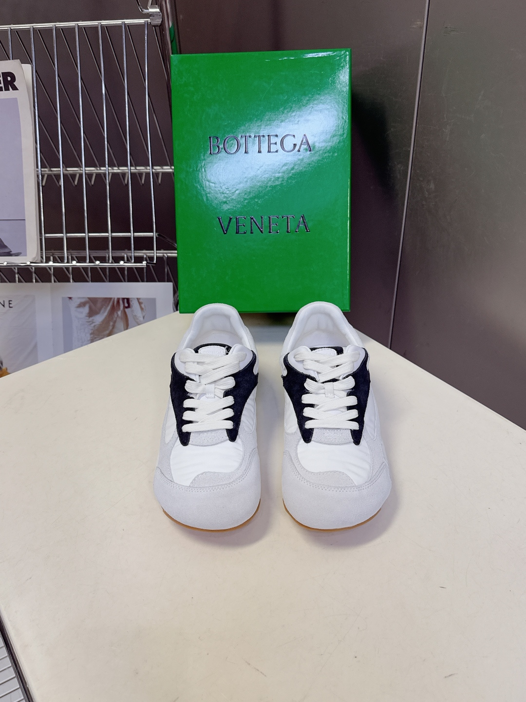 Bottega Veneta BV葆蝶家 阿甘鞋 德训鞋 运动鞋 BV经典老钱风运动鞋超多明星时尚博主种