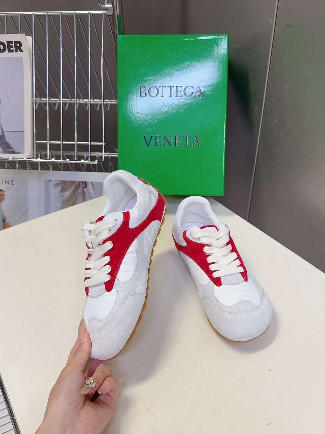 Bottega Veneta BV葆蝶家 阿甘鞋 德训鞋 运动鞋 BV经典老钱风运动鞋超多明星时尚博主种