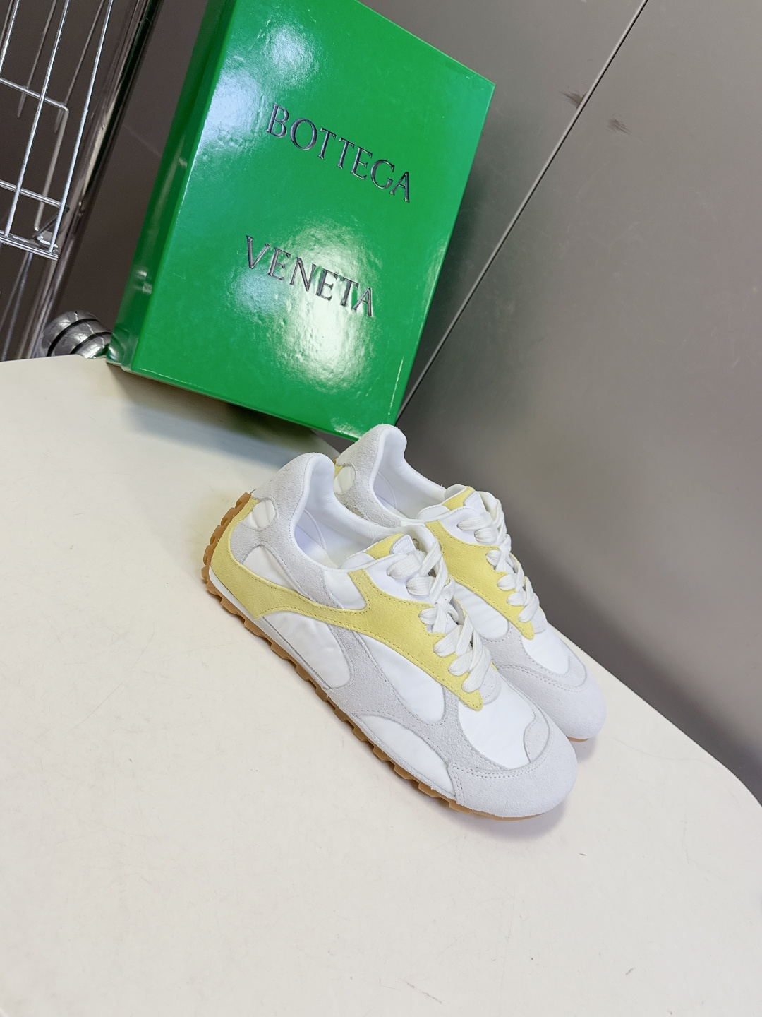 Bottega Veneta BV葆蝶家 阿甘鞋 德训鞋 运动鞋 BV经典老钱风运动鞋超多明星时尚博主种