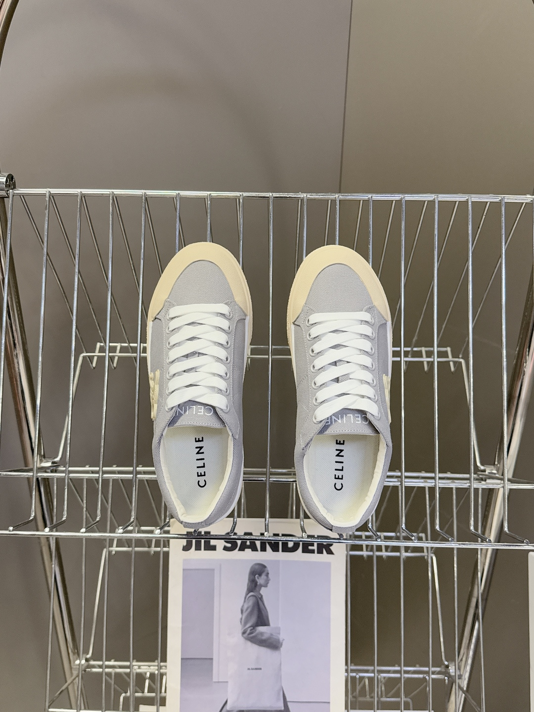 CELINE思琳春夏最新走秀款凯旋门休闲鞋、AS-01 系列运动鞋、lisa、陈立农超多明星上脚、这一季