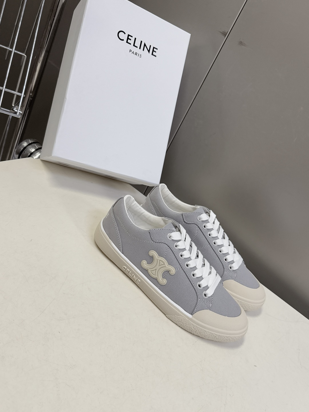 CELINE思琳春夏最新走秀款凯旋门休闲鞋、AS-01 系列运动鞋、lisa、陈立农超多明星上脚、这一季