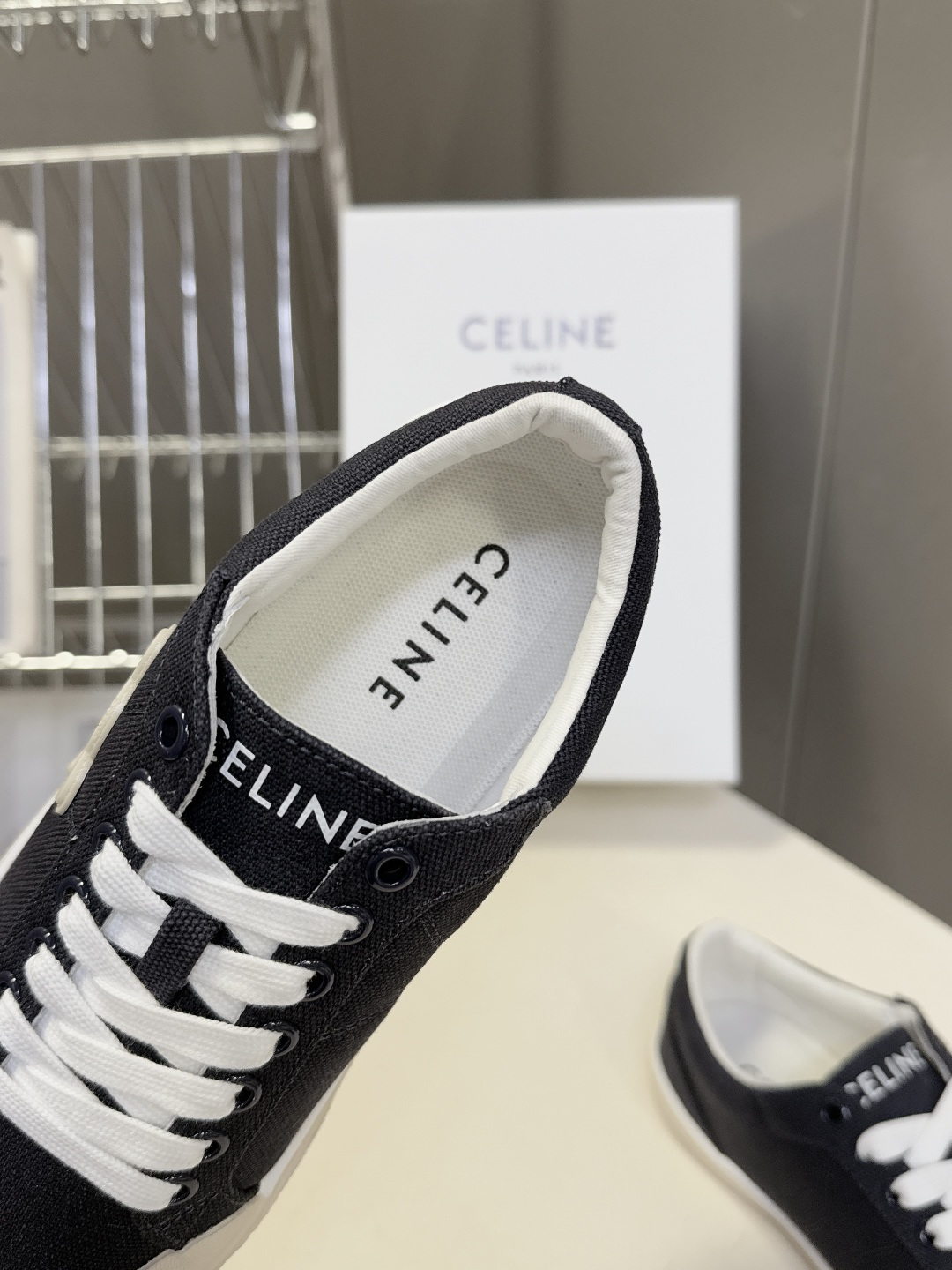 CELINE思琳春夏最新走秀款凯旋门休闲鞋、AS-01 系列运动鞋、lisa、陈立农超多明星上脚、这一季