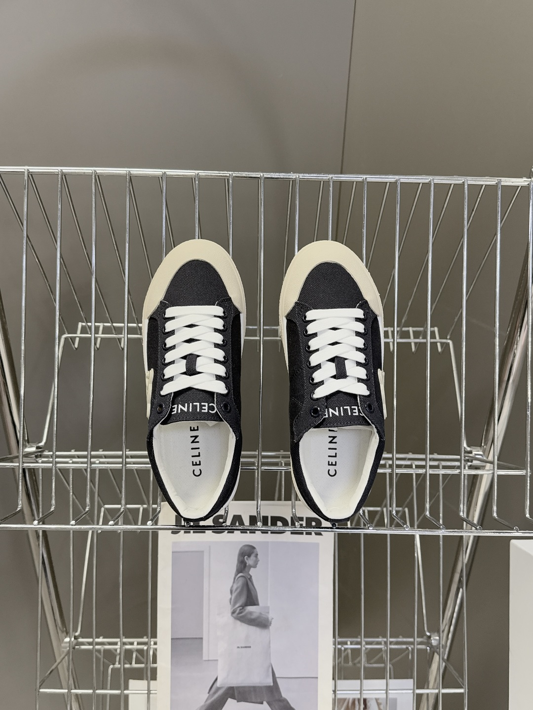 CELINE思琳春夏最新走秀款凯旋门休闲鞋、AS-01 系列运动鞋、lisa、陈立农超多明星上脚、这一季