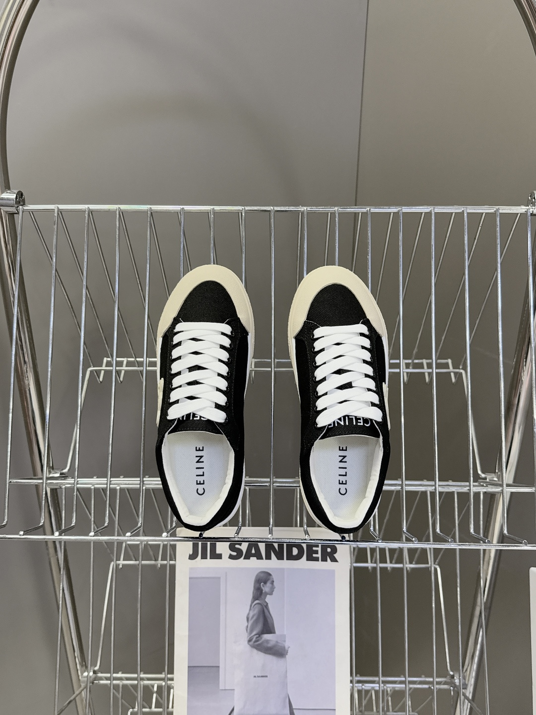 CELINE思琳春夏最新走秀款凯旋门休闲鞋、AS-01 系列运动鞋、lisa、陈立农超多明星上脚、这一季