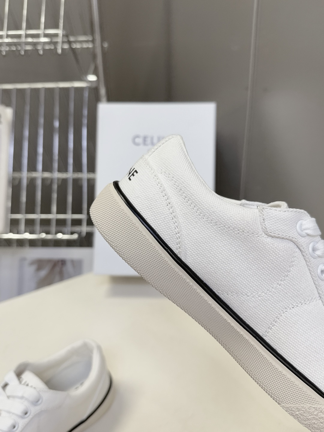 CELINE思琳春夏最新走秀款凯旋门休闲鞋、AS-01 系列运动鞋、lisa、陈立农超多明星上脚、这一季