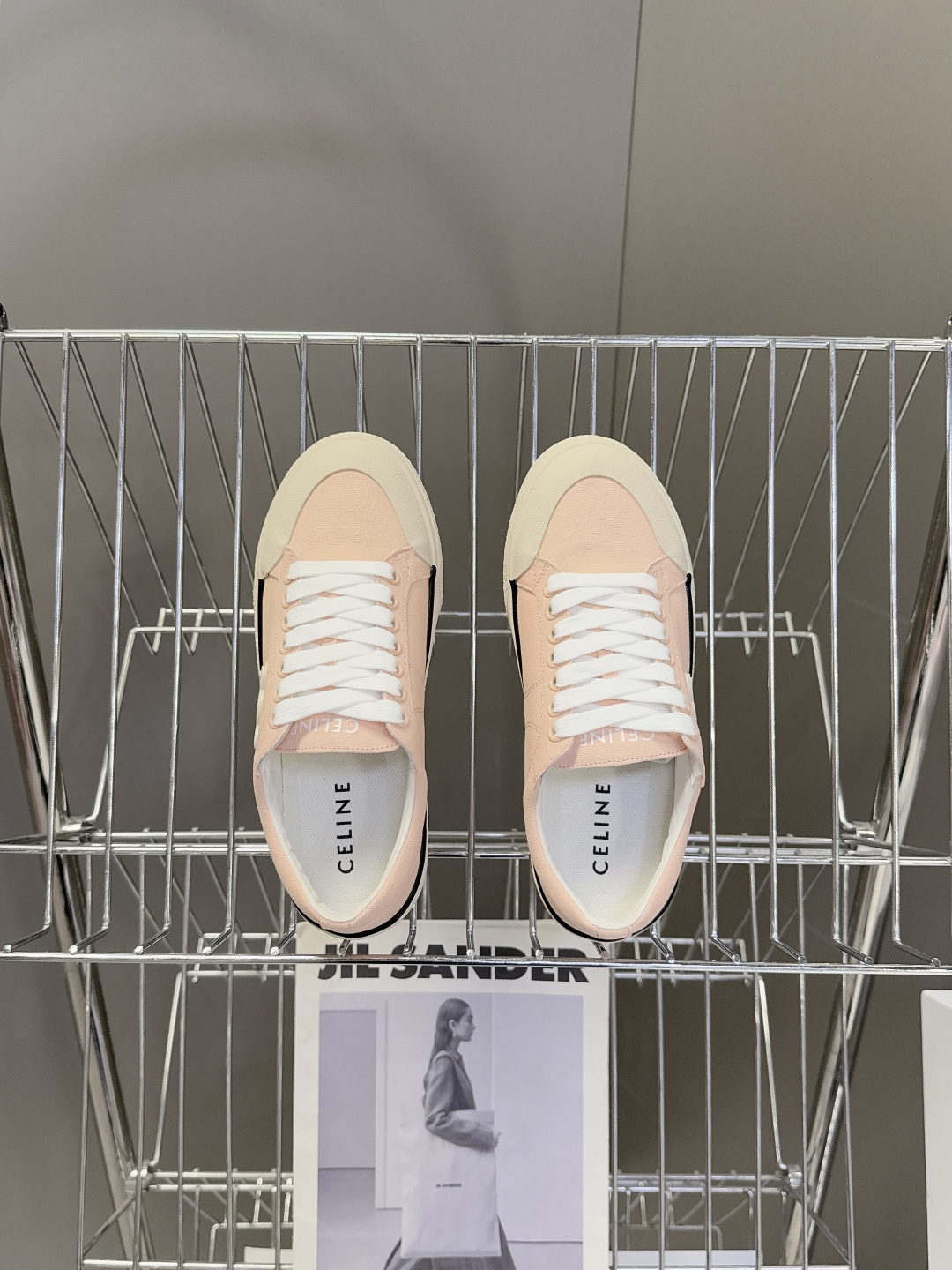 CELINE思琳春夏最新走秀款凯旋门休闲鞋、AS-01 系列运动鞋、lisa、陈立农超多明星上脚、这一季