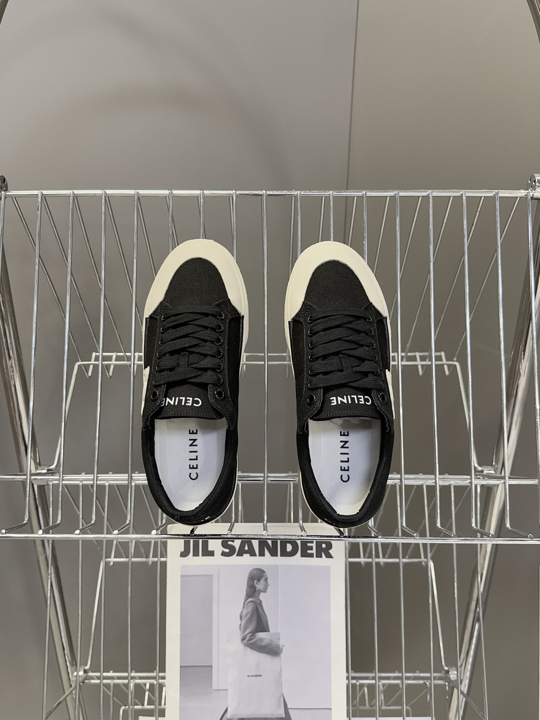 CELINE思琳春夏最新走秀款凯旋门休闲鞋、AS-01 系列运动鞋、lisa、陈立农超多明星上脚、这一季