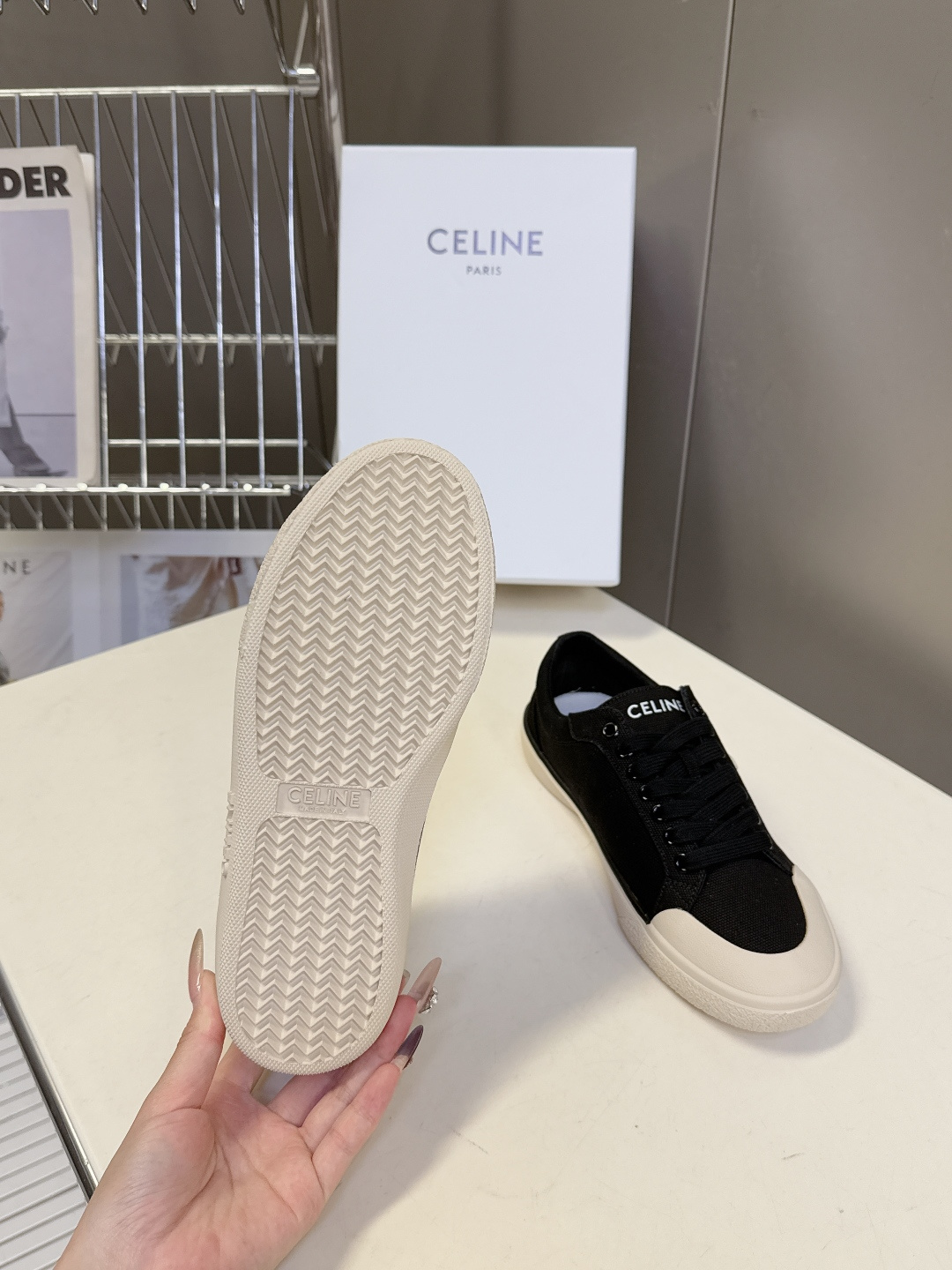 CELINE思琳春夏最新走秀款凯旋门休闲鞋、AS-01 系列运动鞋、lisa、陈立农超多明星上脚、这一季