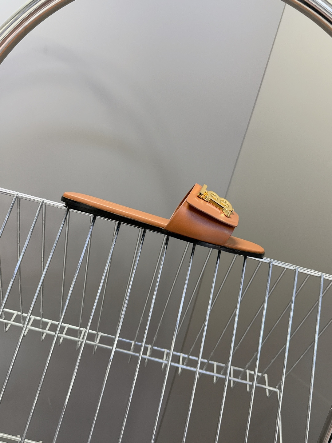 Burberry博柏利春夏最新款拖鞋 凉鞋 超多明星时尚博主种草 夏天必备 大爆款‼️已经被它的美貌折服