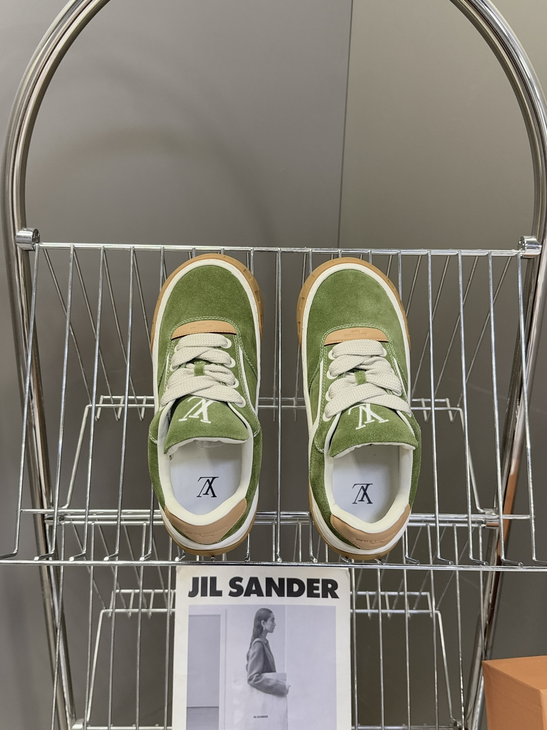 Louis Vuitton 路易威登最新情侣款 饼干鞋休闲鞋 超多明星时尚博主种草 原版购入开发 细节完