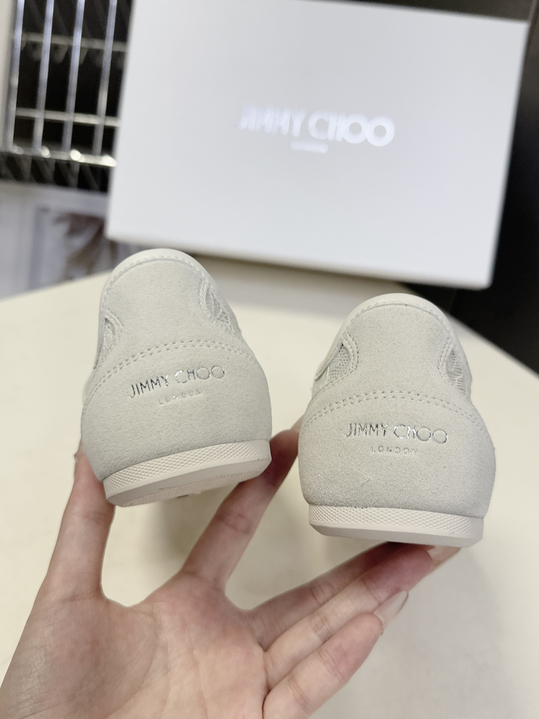 Jimmy Choo吉米周Sunny蕾丝德训休闲鞋超多明星网红种草 鞋面采用花卉蕾丝+麂皮/皮革拼接 透