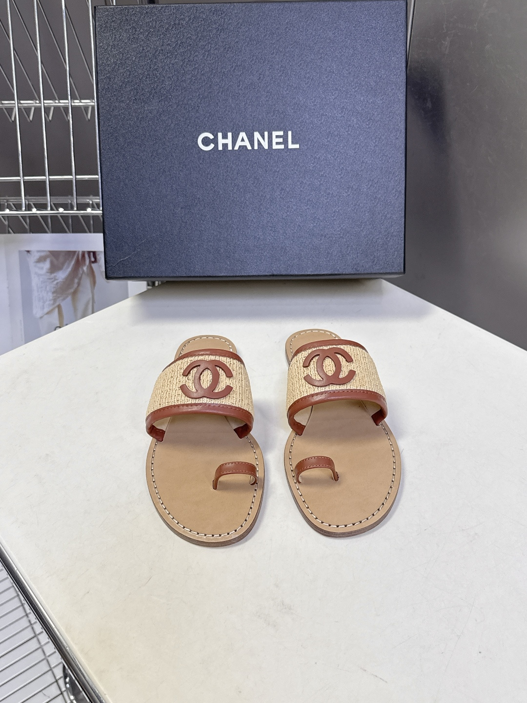 CHANEL香奈儿2026春夏最新款双C拖鞋 超多明星时尚博主种草 夏天必备 大爆款‼️已经被它的美貌折