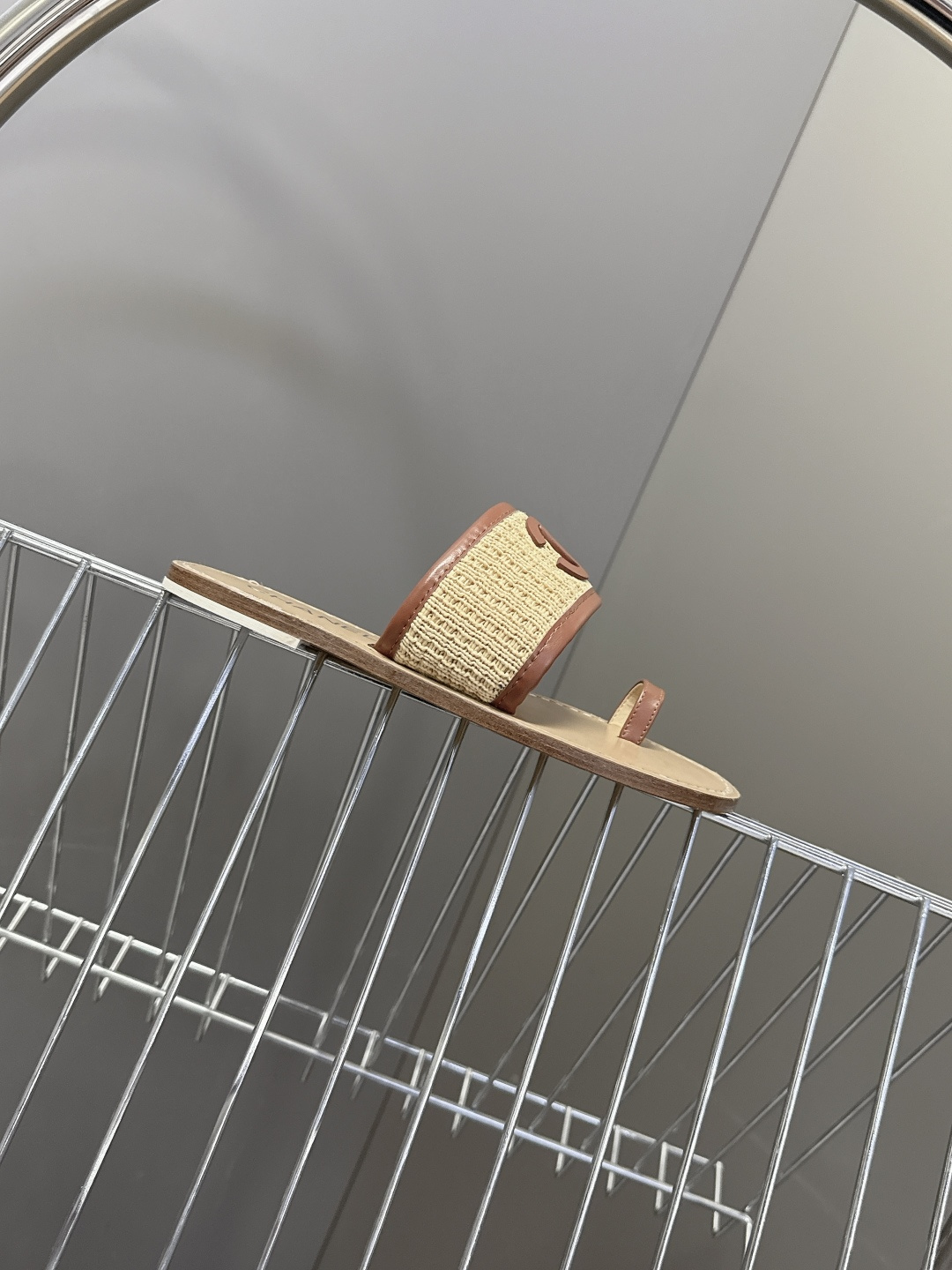 CHANEL香奈儿2026春夏最新款双C拖鞋 超多明星时尚博主种草 夏天必备 大爆款‼️已经被它的美貌折