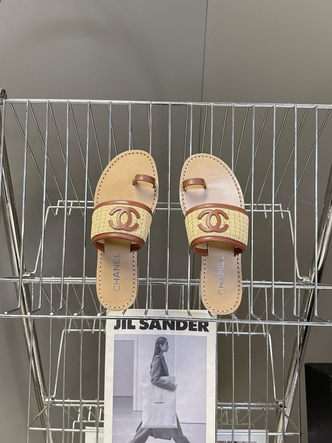 CHANEL香奈儿2026春夏最新款双C拖鞋 超多明星时尚博主种草 夏天必备 大爆款‼️已经被它的美貌折