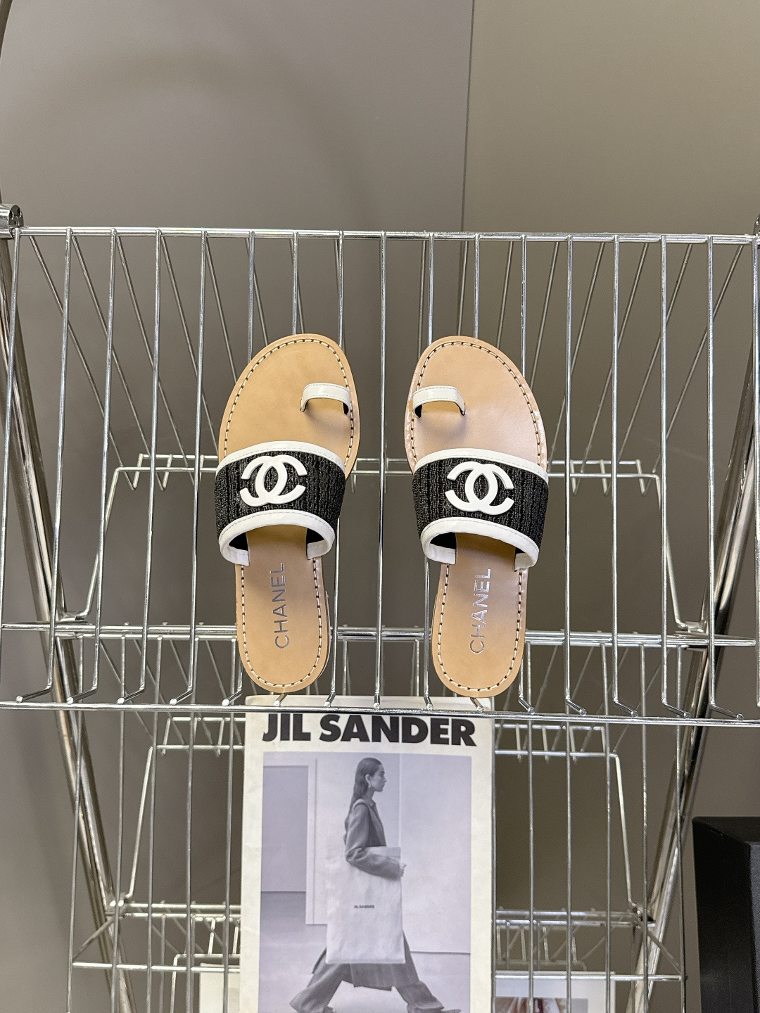 CHANEL香奈儿2026春夏最新款双C拖鞋 超多明星时尚博主种草 夏天必备 大爆款‼️已经被它的美貌折