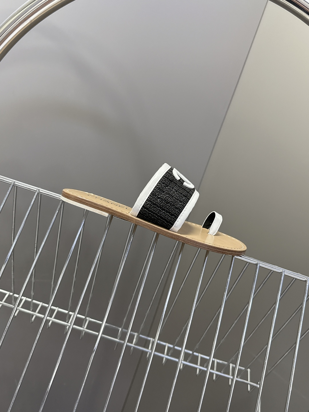 CHANEL香奈儿2026春夏最新款双C拖鞋 超多明星时尚博主种草 夏天必备 大爆款‼️已经被它的美貌折