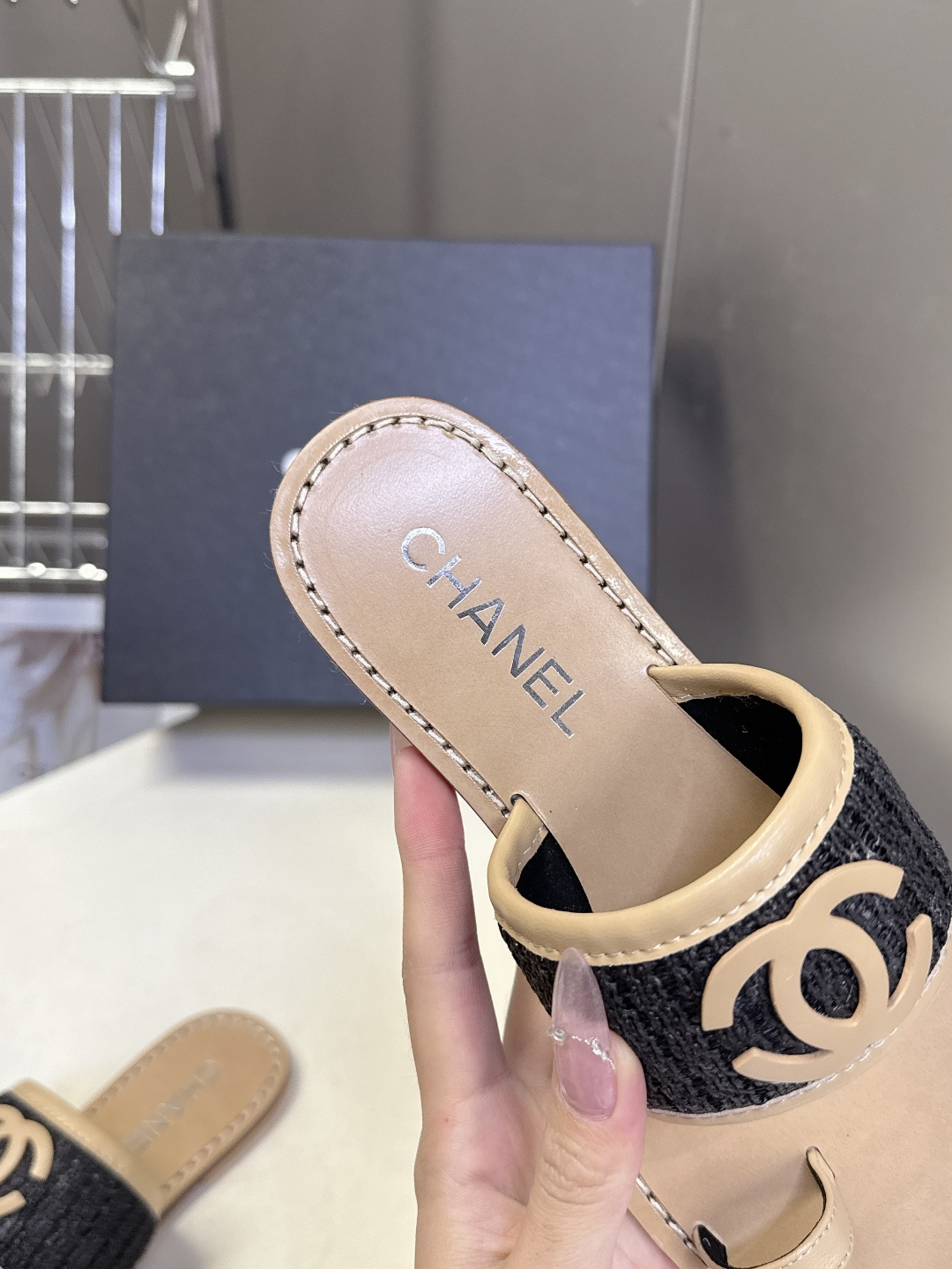 CHANEL香奈儿2026春夏最新款双C拖鞋 超多明星时尚博主种草 夏天必备 大爆款‼️已经被它的美貌折