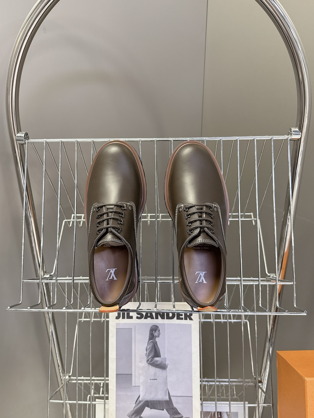 Louis Vuitton路易威登春夏最新款压纹厚底德比皮鞋 超多明星网红种草 属于品牌标志性的“工装风