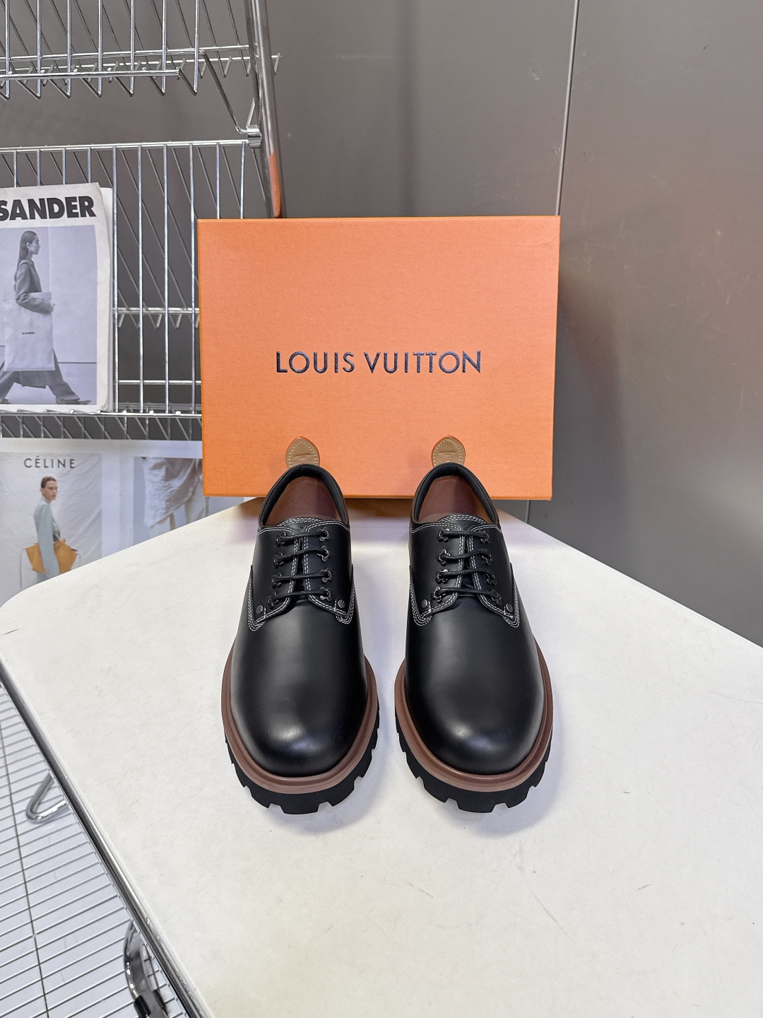 Louis Vuitton路易威登春夏最新款压纹厚底德比皮鞋 超多明星网红种草 属于品牌标志性的“工装风