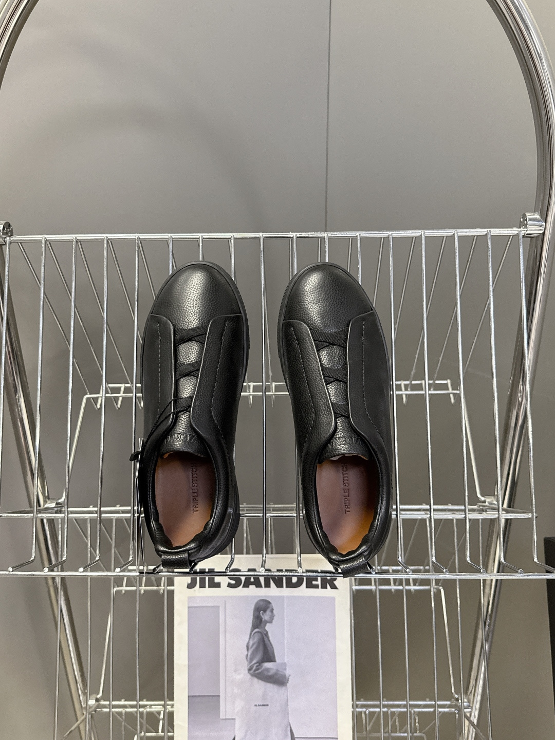 杰尼亚Ermenegildo Zegna春夏最新款一脚蹬休闲鞋超多明星网红种草 属于品牌标志性的“老钱风