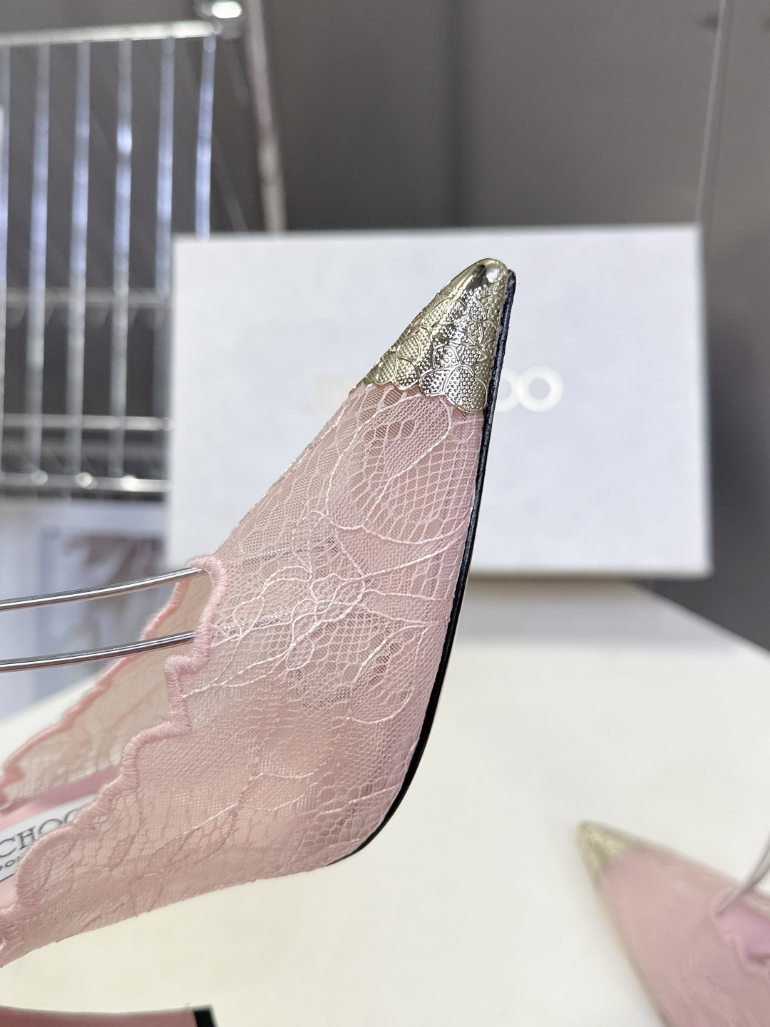 Jimmy Choo 吉米周2026春夏最新款蕾丝尖头高跟鞋超多明星网红种草 这是Jimmy Choo（