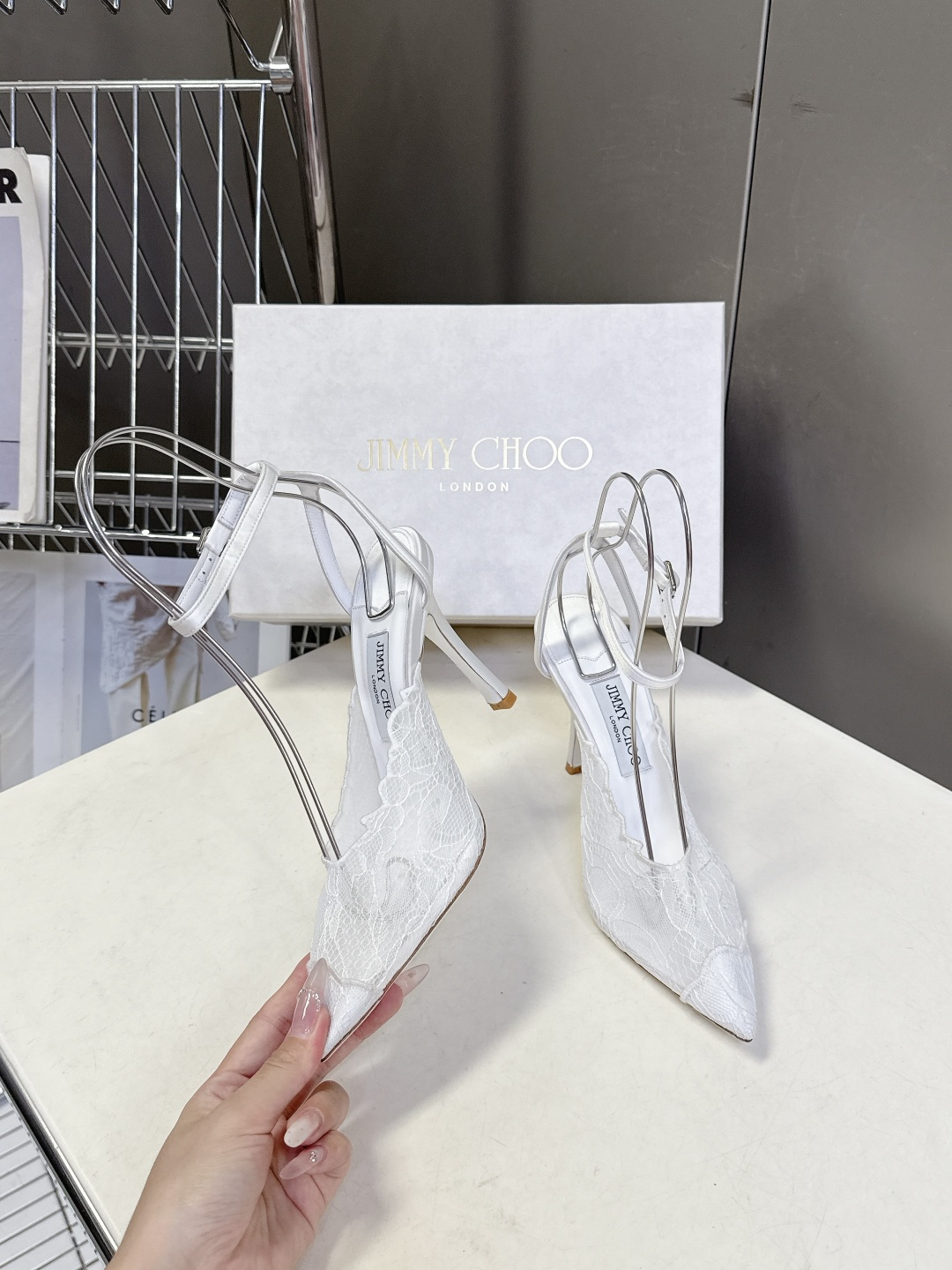 Jimmy Choo 吉米周2026春夏最新款蕾丝尖头高跟鞋超多明星网红种草 这是Jimmy Choo（