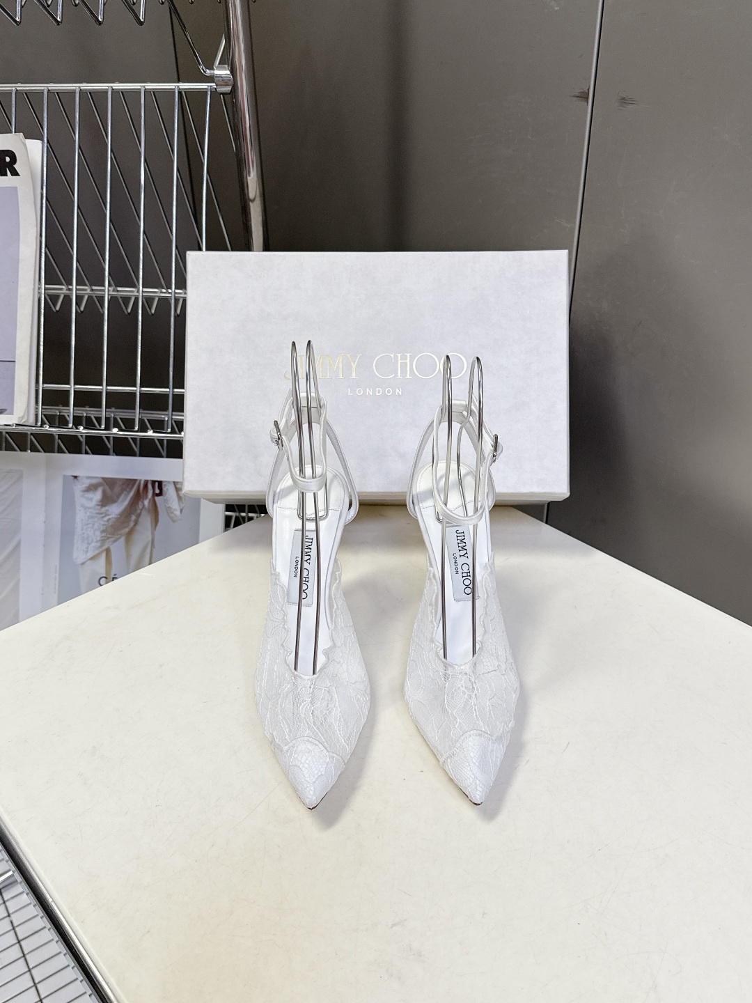 Jimmy Choo 吉米周2026春夏最新款蕾丝尖头高跟鞋超多明星网红种草 这是Jimmy Choo（