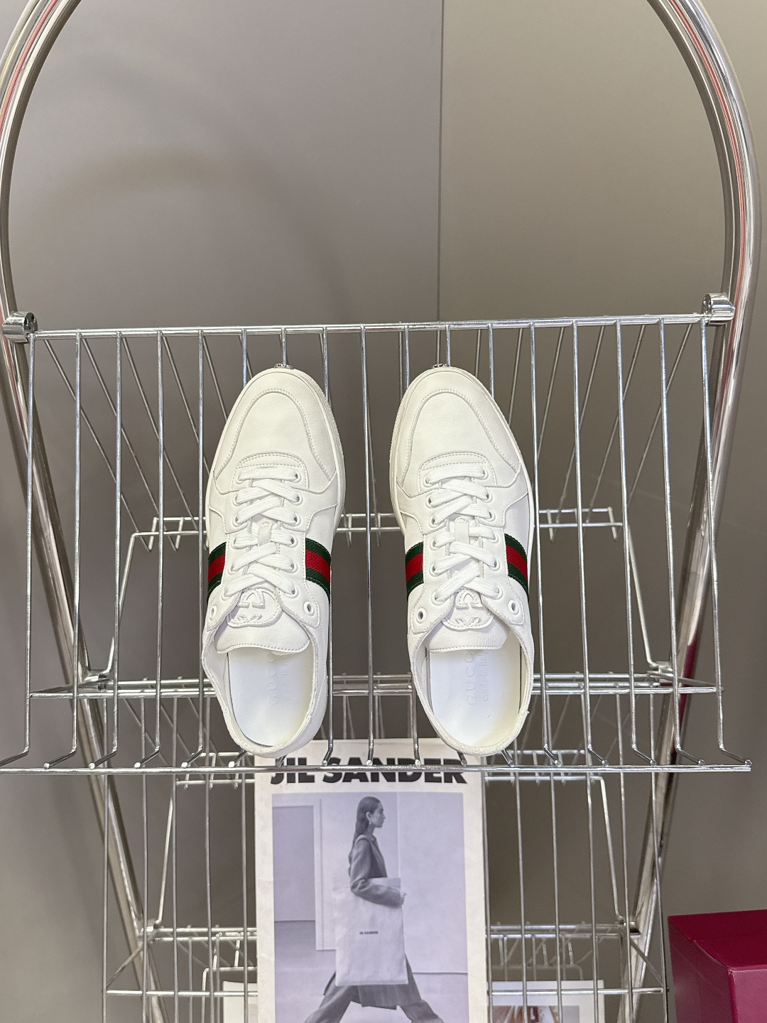 Gucci古驰春夏最新走秀款情侣休闲鞋超多明星网红种草 设计师Demna首秀诚意之作 完美融合复古奢华与