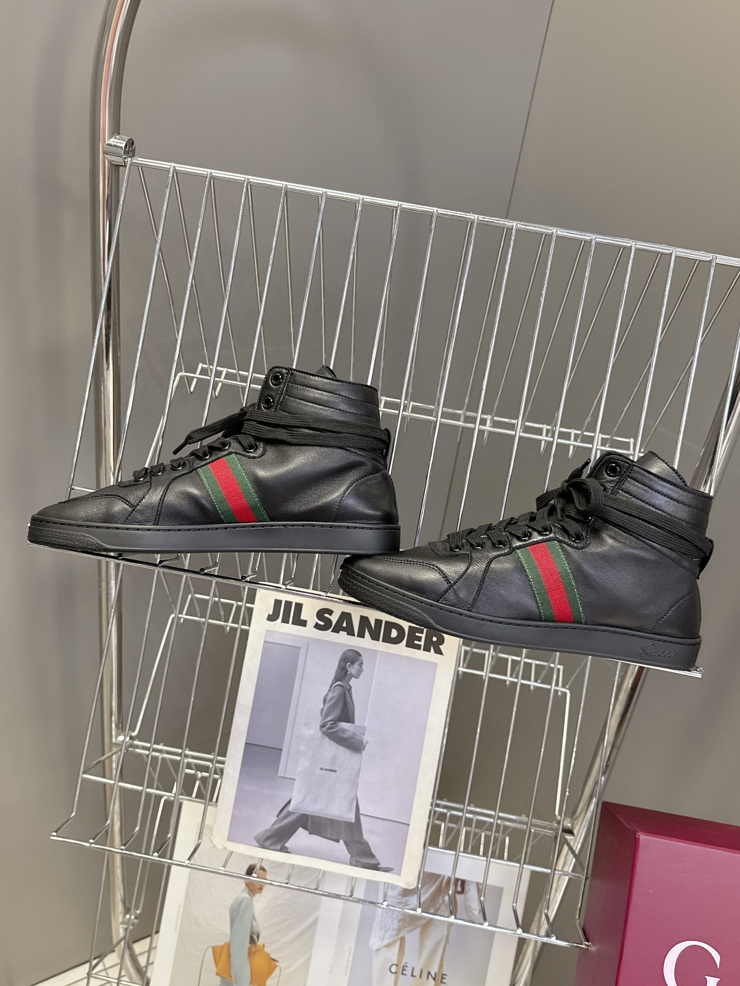 Gucci古驰春夏最新走秀款情侣休闲鞋超多明星网红种草 设计师Demna首秀诚意之作 完美融合复古奢华与