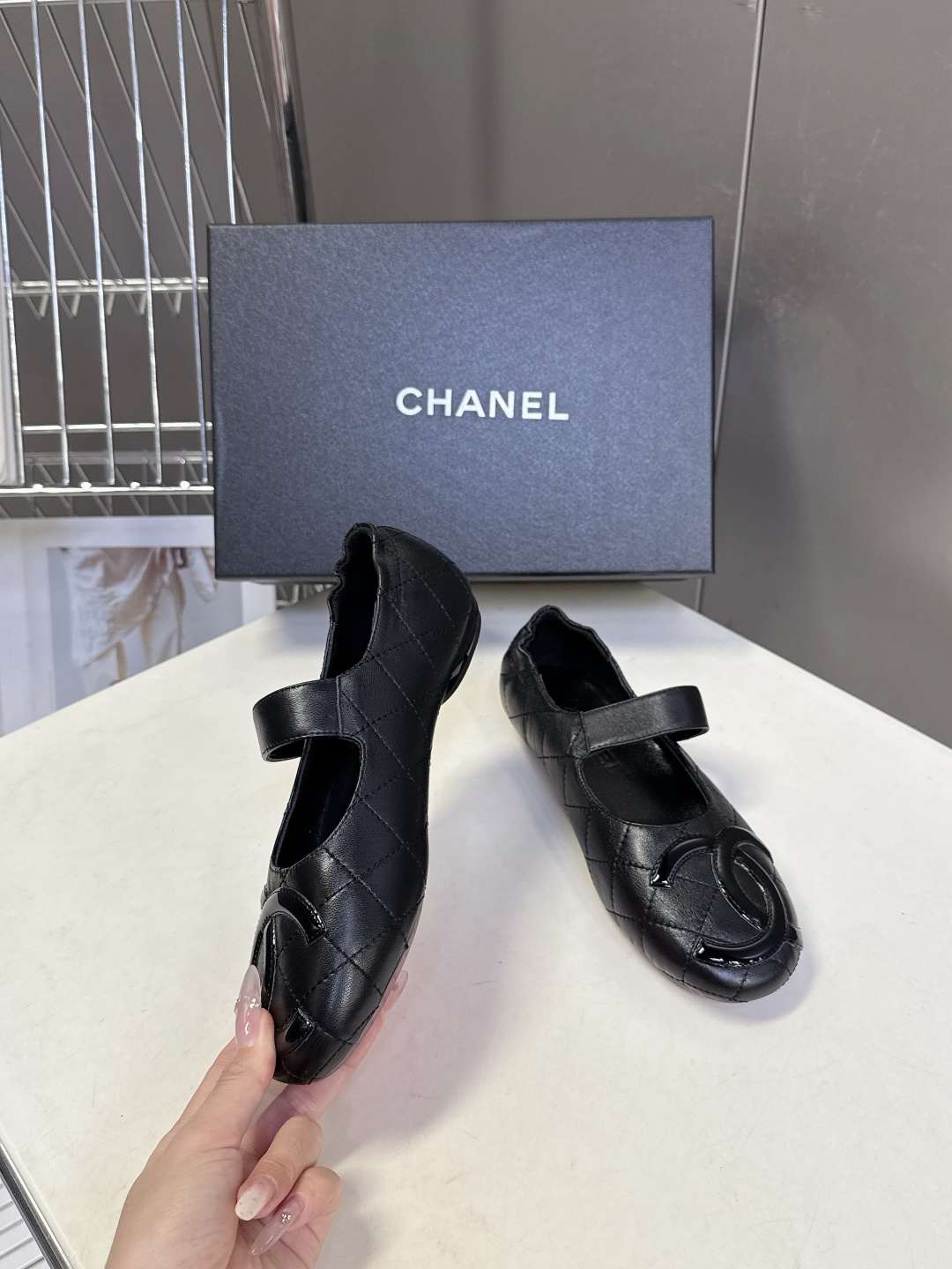 CHANEL香奈儿最新款中古康鹏玛丽珍芭蕾舞鞋 超多明星名媛上脚 这款芭蕾舞单鞋第一眼看上就被种草了根据