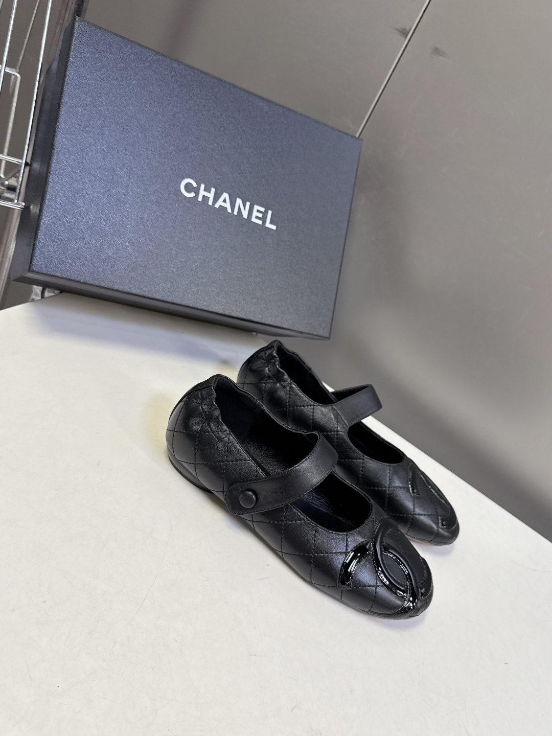 CHANEL香奈儿最新款中古康鹏玛丽珍芭蕾舞鞋 超多明星名媛上脚 这款芭蕾舞单鞋第一眼看上就被种草了根据