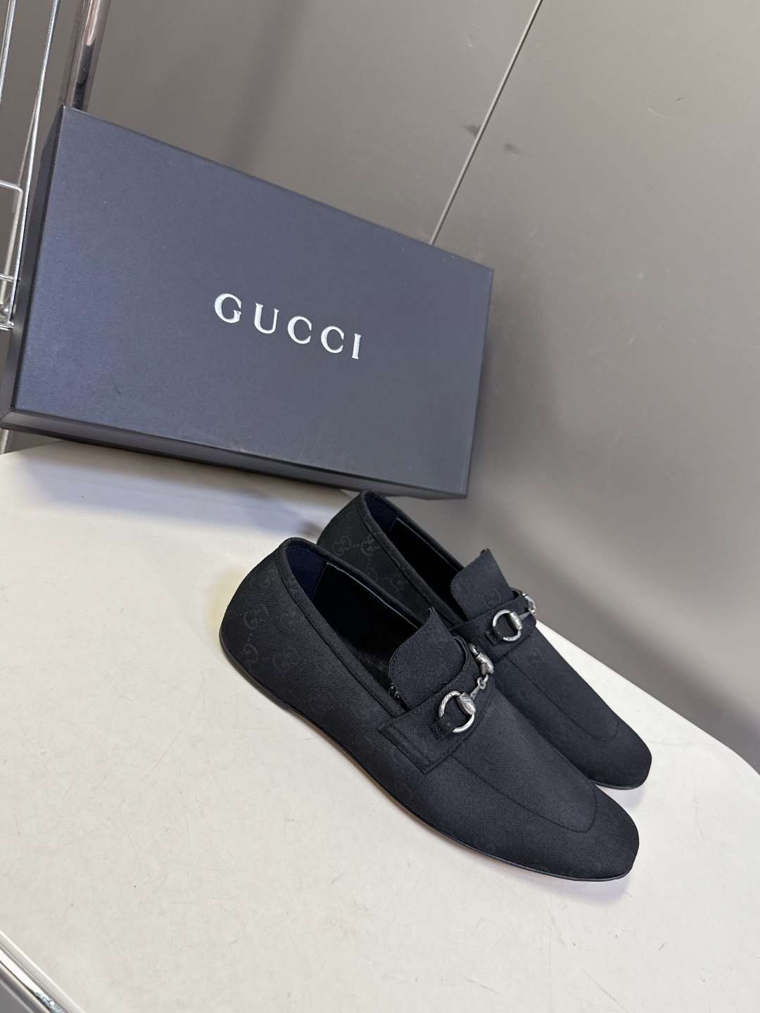 Gucci古驰春夏最新走秀情侣款马衔扣方头乐福鞋超多明星网红种草 正品购入细节完美复刻 设计师Demna