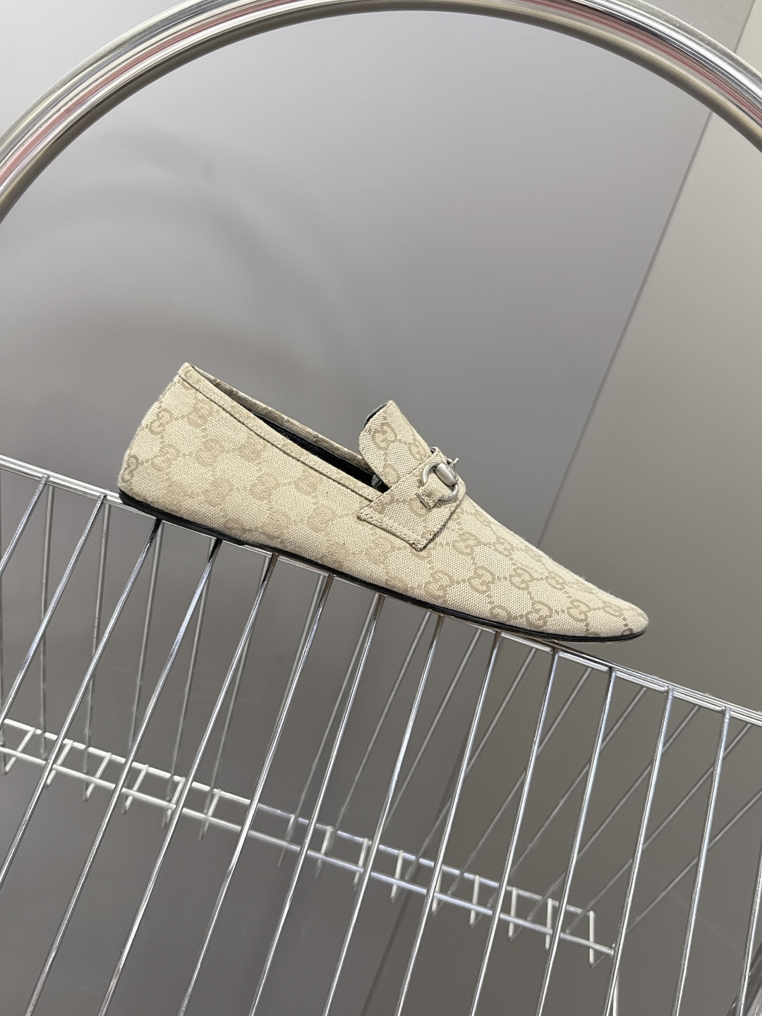 Gucci古驰春夏最新走秀情侣款马衔扣方头乐福鞋超多明星网红种草 正品购入细节完美复刻 设计师Demna