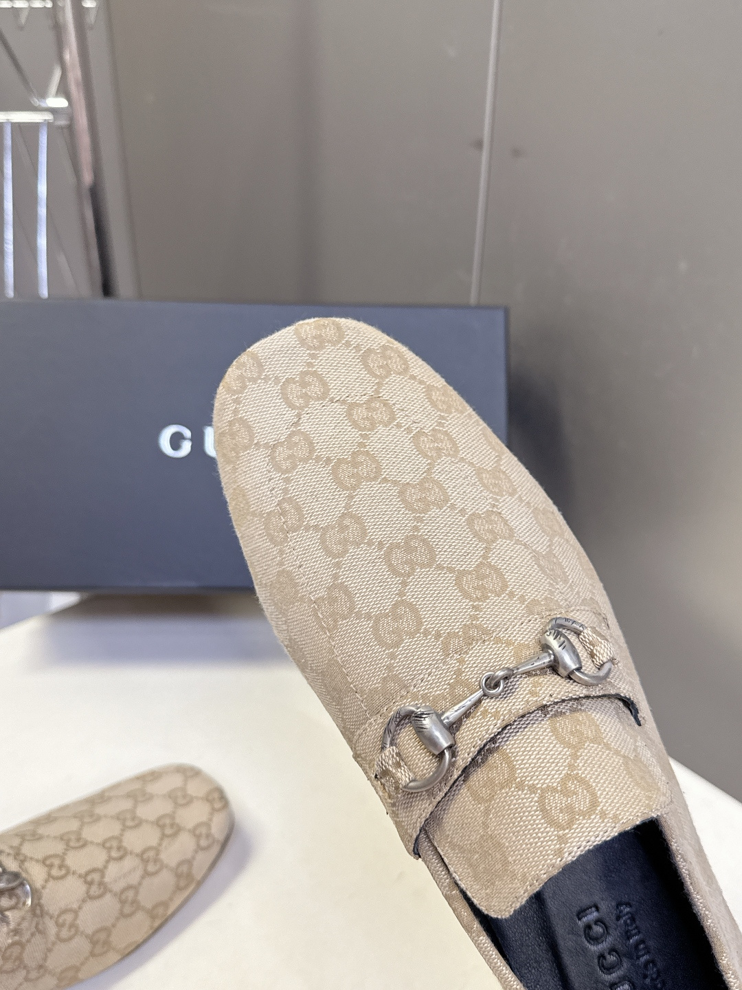 Gucci古驰春夏最新走秀情侣款马衔扣方头乐福鞋超多明星网红种草 正品购入细节完美复刻 设计师Demna