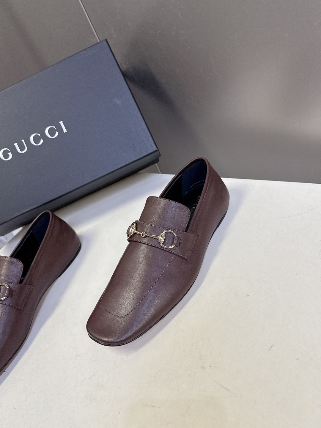 Gucci古驰春夏最新走秀情侣款马衔扣方头乐福鞋超多明星网红种草 正品购入细节完美复刻 设计师Demna