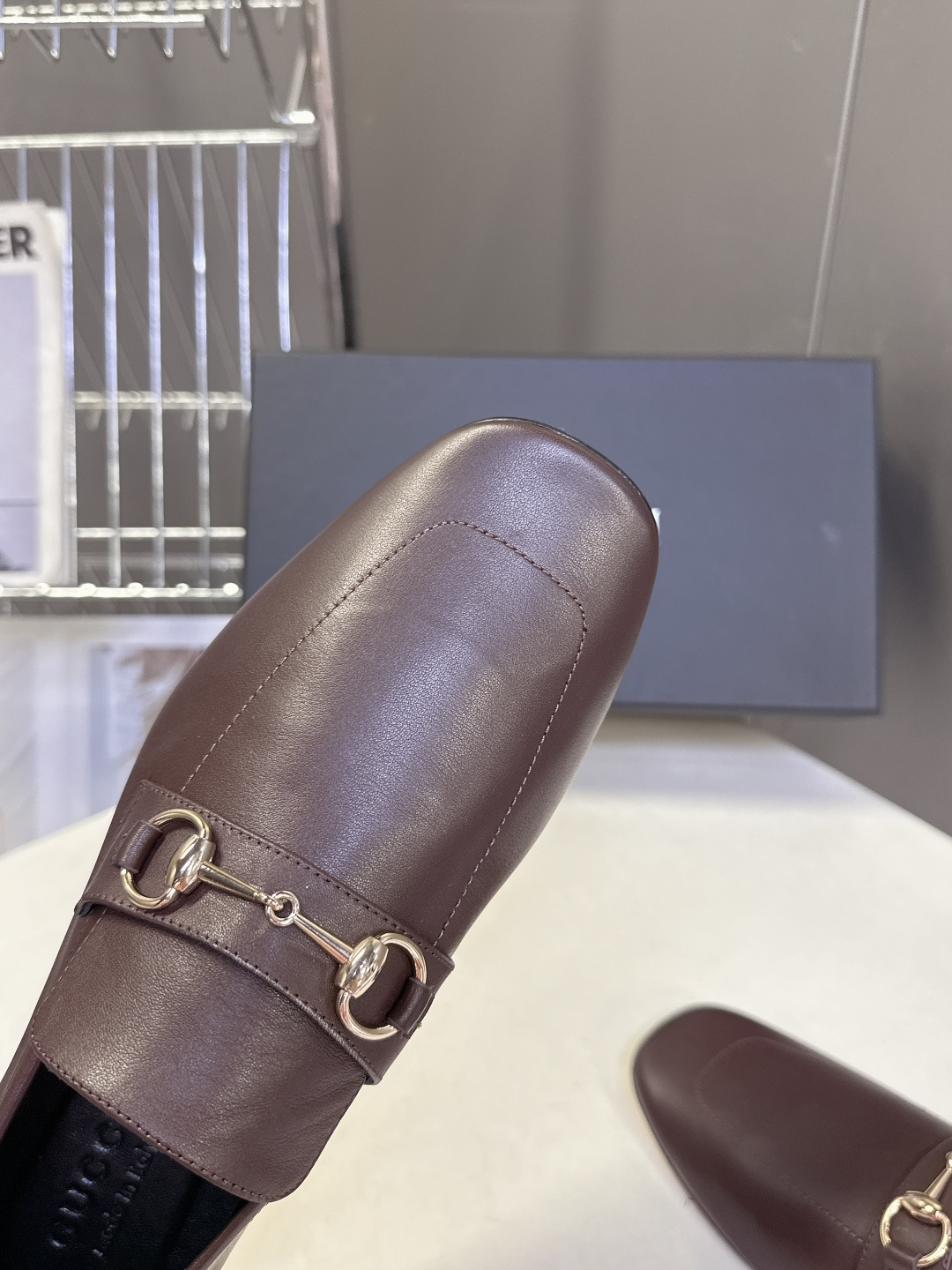 Gucci古驰春夏最新走秀情侣款马衔扣方头乐福鞋超多明星网红种草 正品购入细节完美复刻 设计师Demna