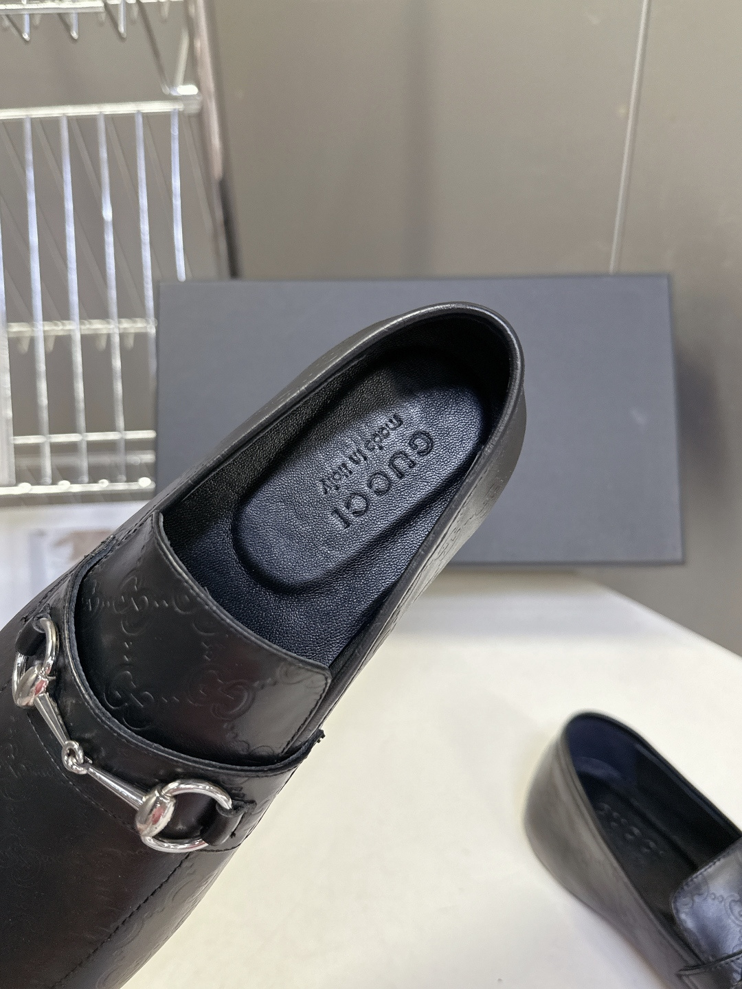 Gucci古驰春夏最新走秀情侣款马衔扣方头乐福鞋超多明星网红种草 正品购入细节完美复刻 设计师Demna