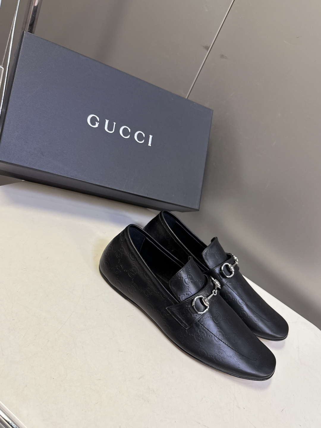 Gucci古驰春夏最新走秀情侣款马衔扣方头乐福鞋超多明星网红种草 正品购入细节完美复刻 设计师Demna