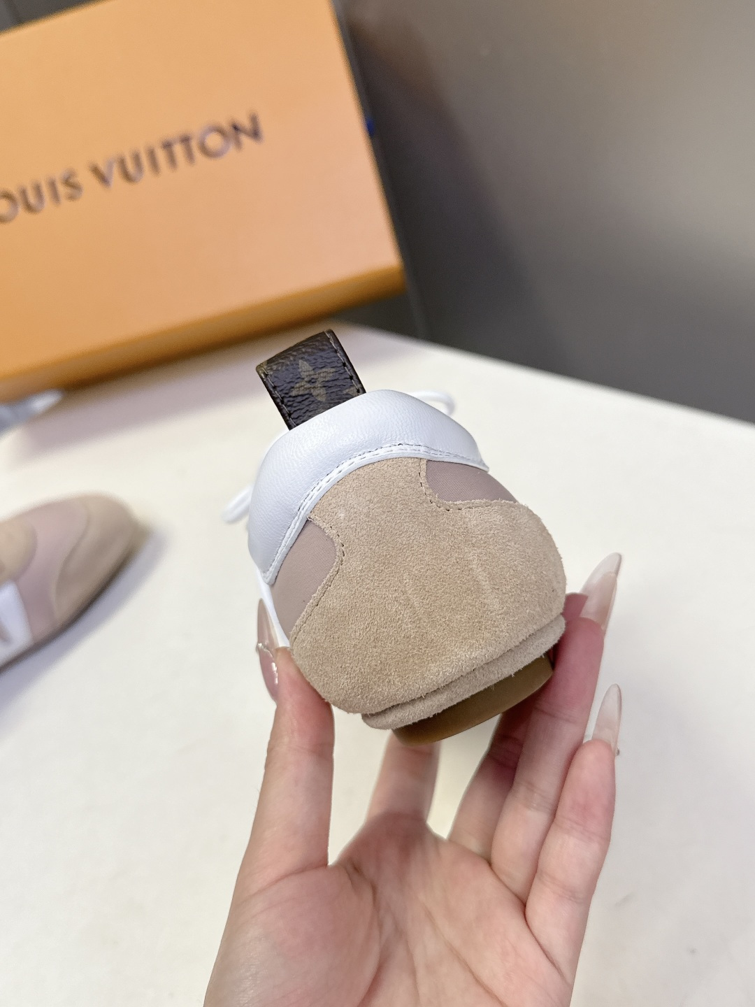 配饰➕20Louis Vuitton路易威登驴牌春夏Sneakerina系列 芭蕾运动鞋 德训鞋 平底鞋