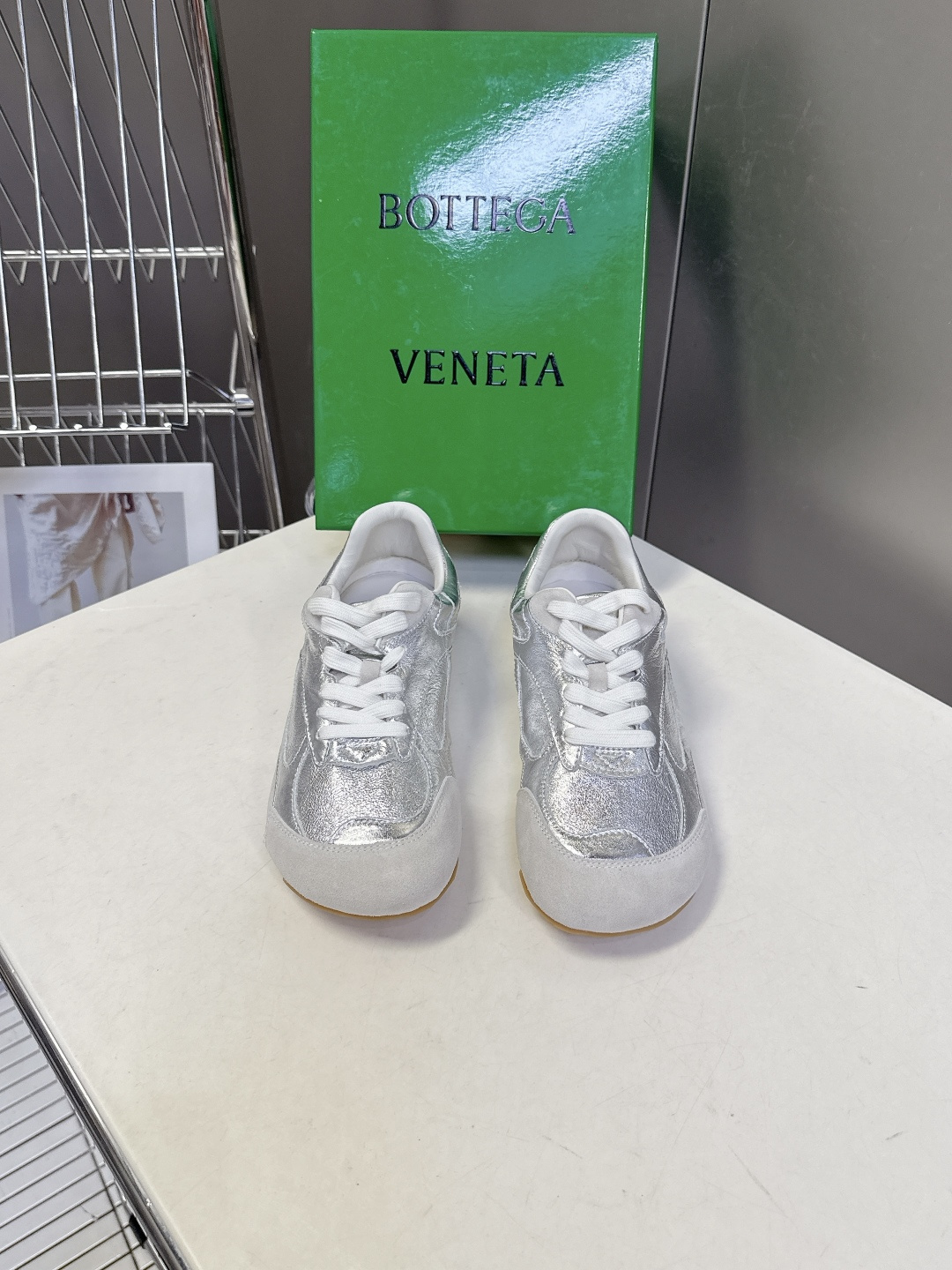 Bottega Veneta BV葆蝶家 阿甘鞋 德训鞋 运动鞋 BV经典老钱风运动鞋超多明星时尚博主种
