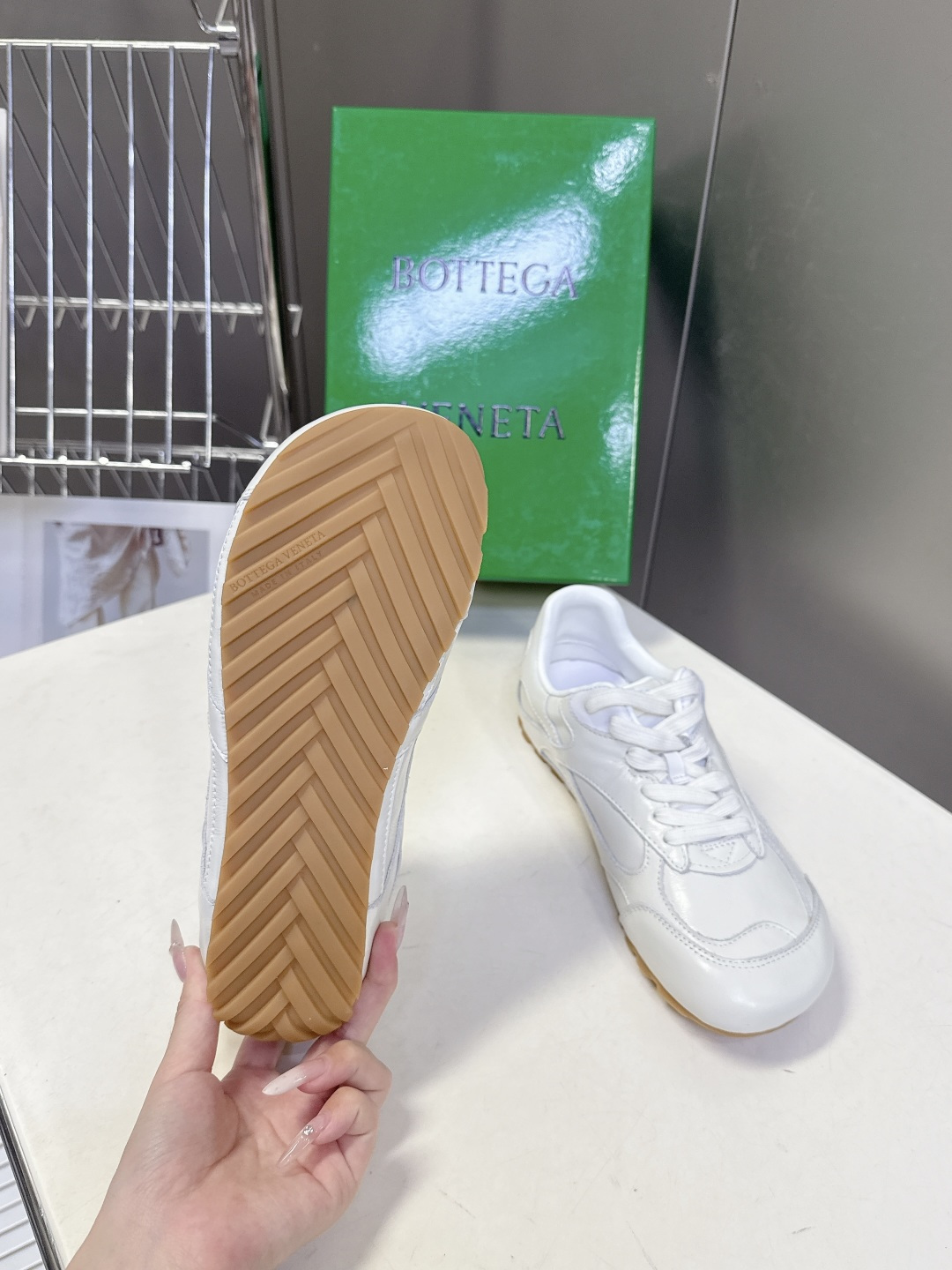 Bottega Veneta BV葆蝶家 阿甘鞋 德训鞋 运动鞋 BV经典老钱风运动鞋超多明星时尚博主种