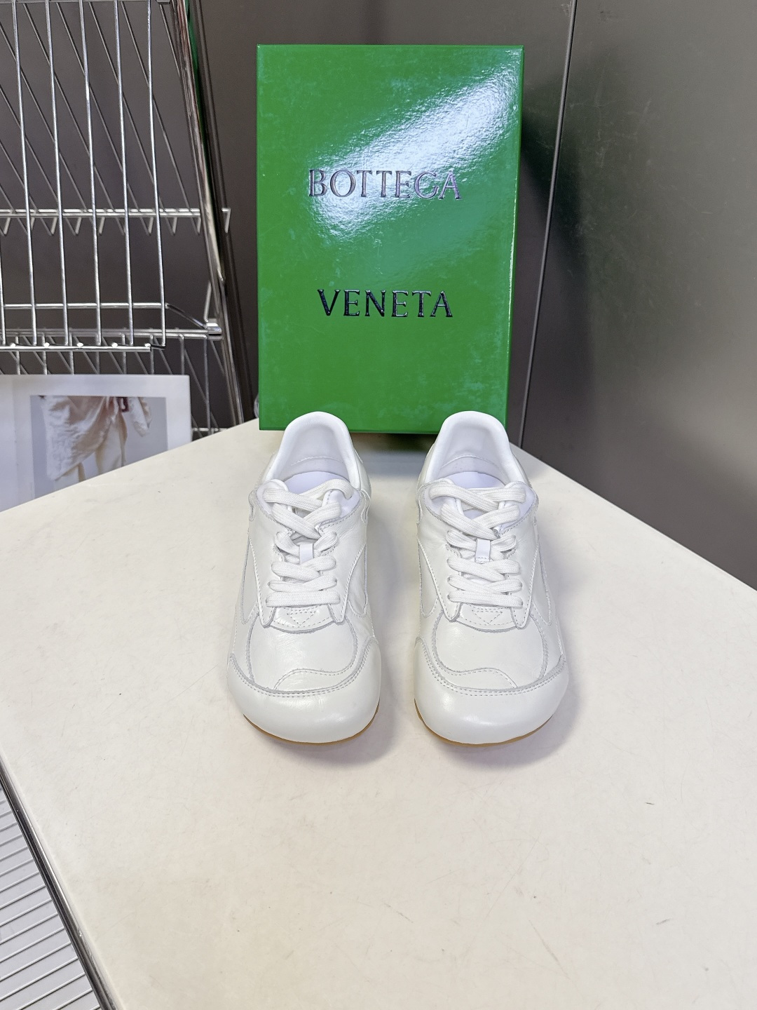 Bottega Veneta BV葆蝶家 阿甘鞋 德训鞋 运动鞋 BV经典老钱风运动鞋超多明星时尚博主种
