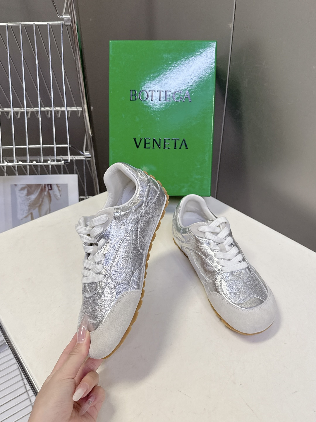 Bottega Veneta BV葆蝶家 阿甘鞋 德训鞋 运动鞋 BV经典老钱风运动鞋超多明星时尚博主种