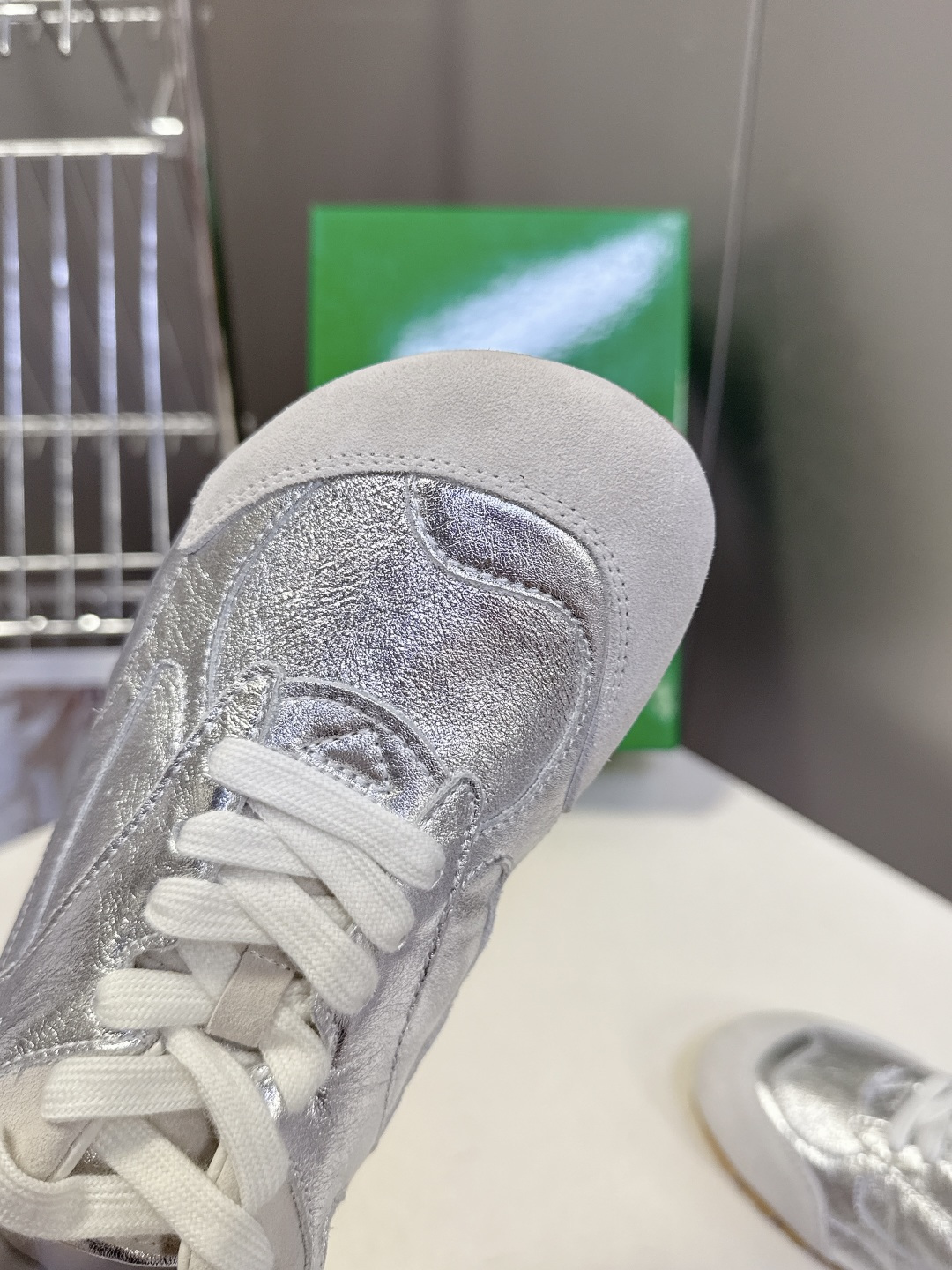 Bottega Veneta BV葆蝶家 阿甘鞋 德训鞋 运动鞋 BV经典老钱风运动鞋超多明星时尚博主种